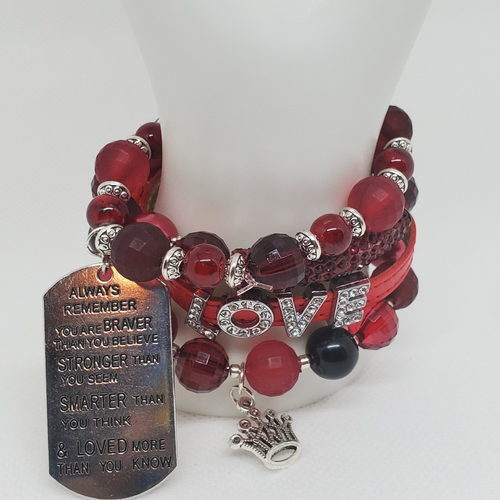 Beautiful red stack bracelet - Picture 4 of 7